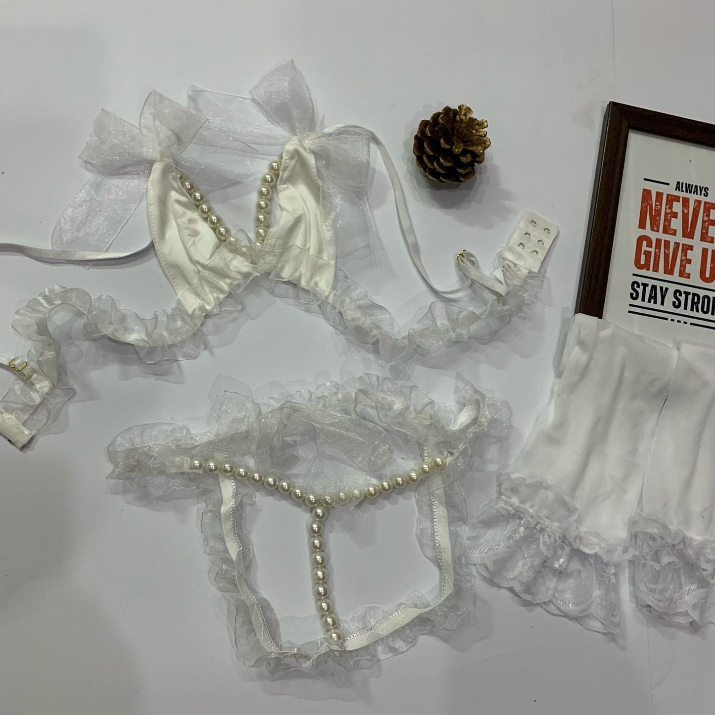 PEARLS NIGHTY WITH STOCKINGS
