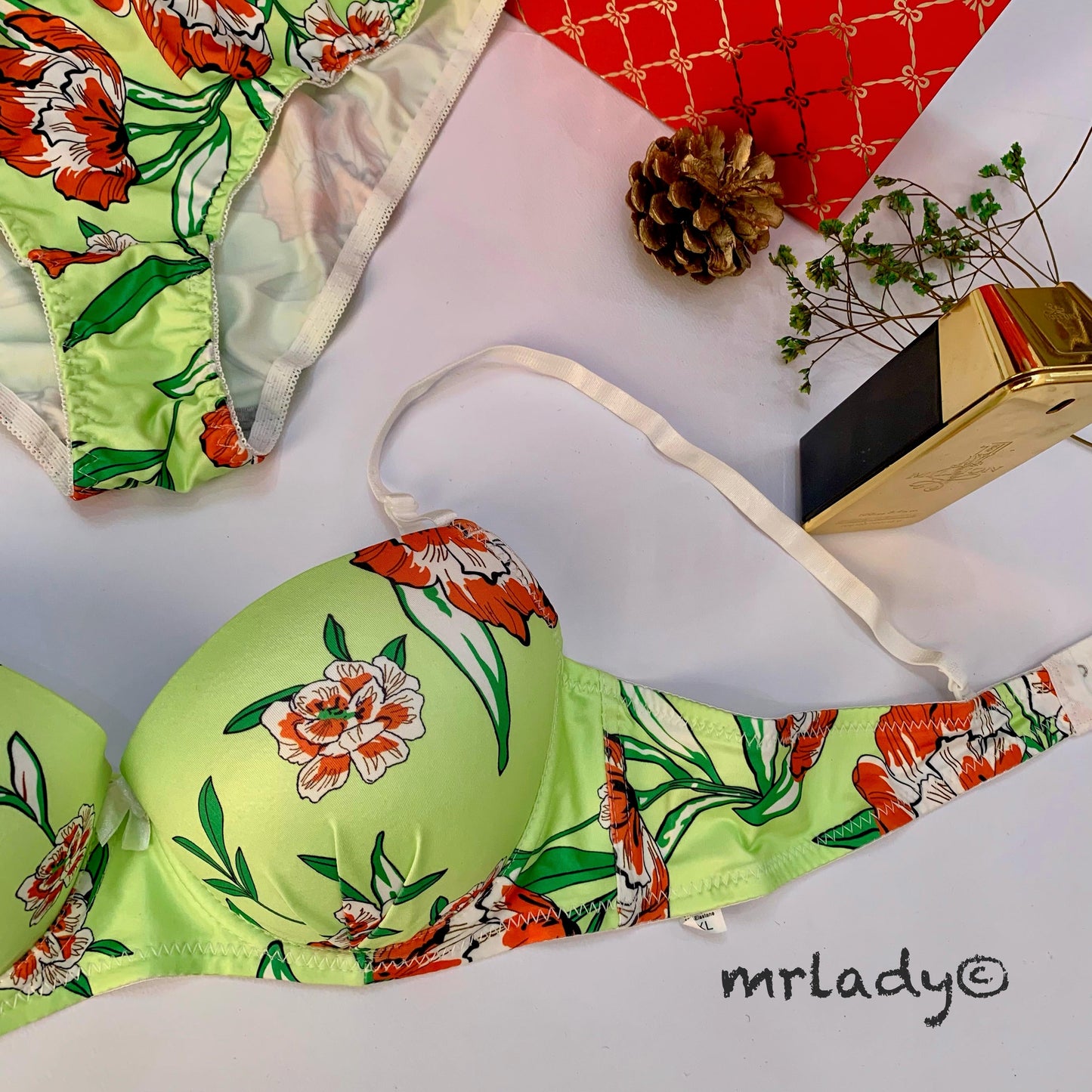 SPRING THIN PAD BRA SET