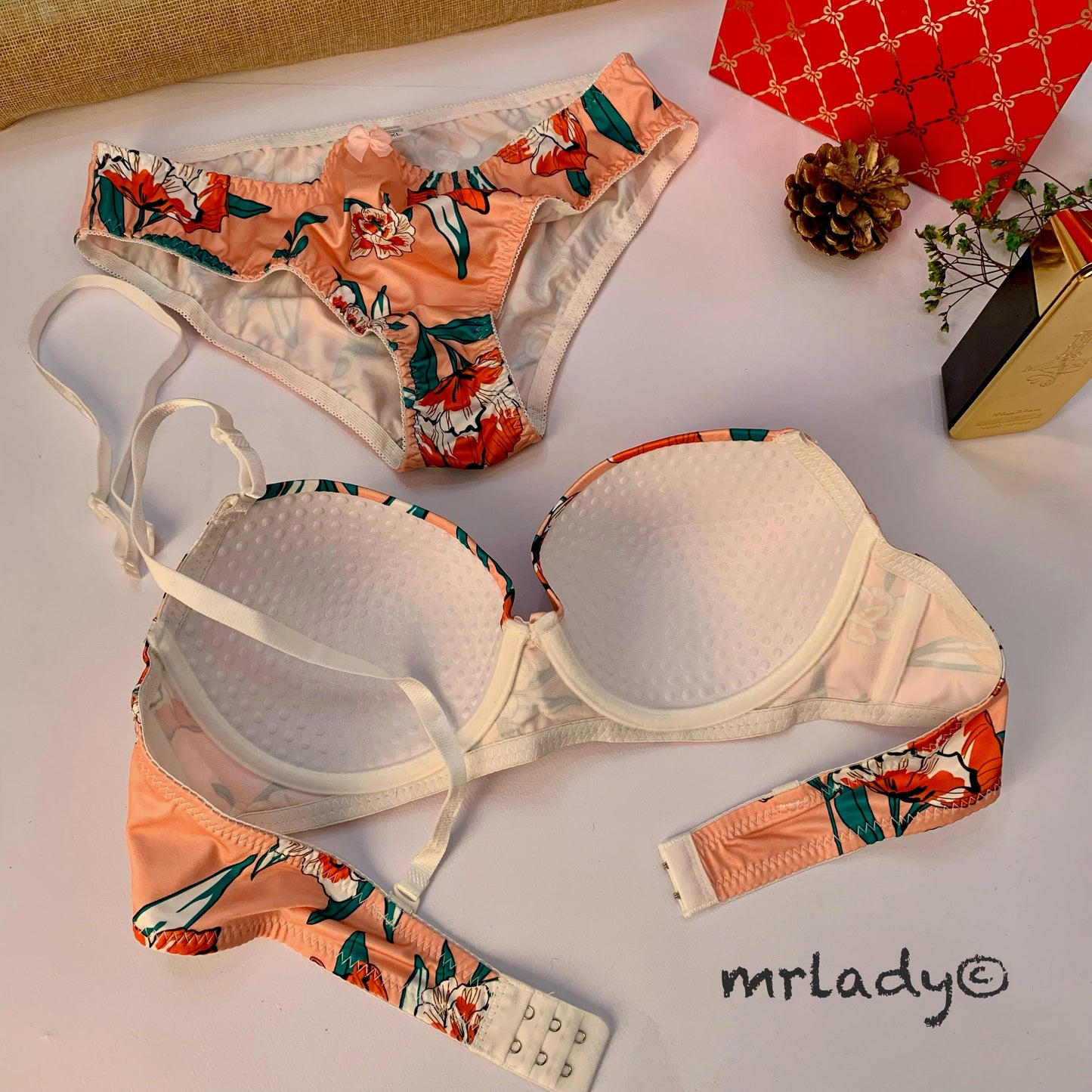SPRING THIN PAD BRA SET