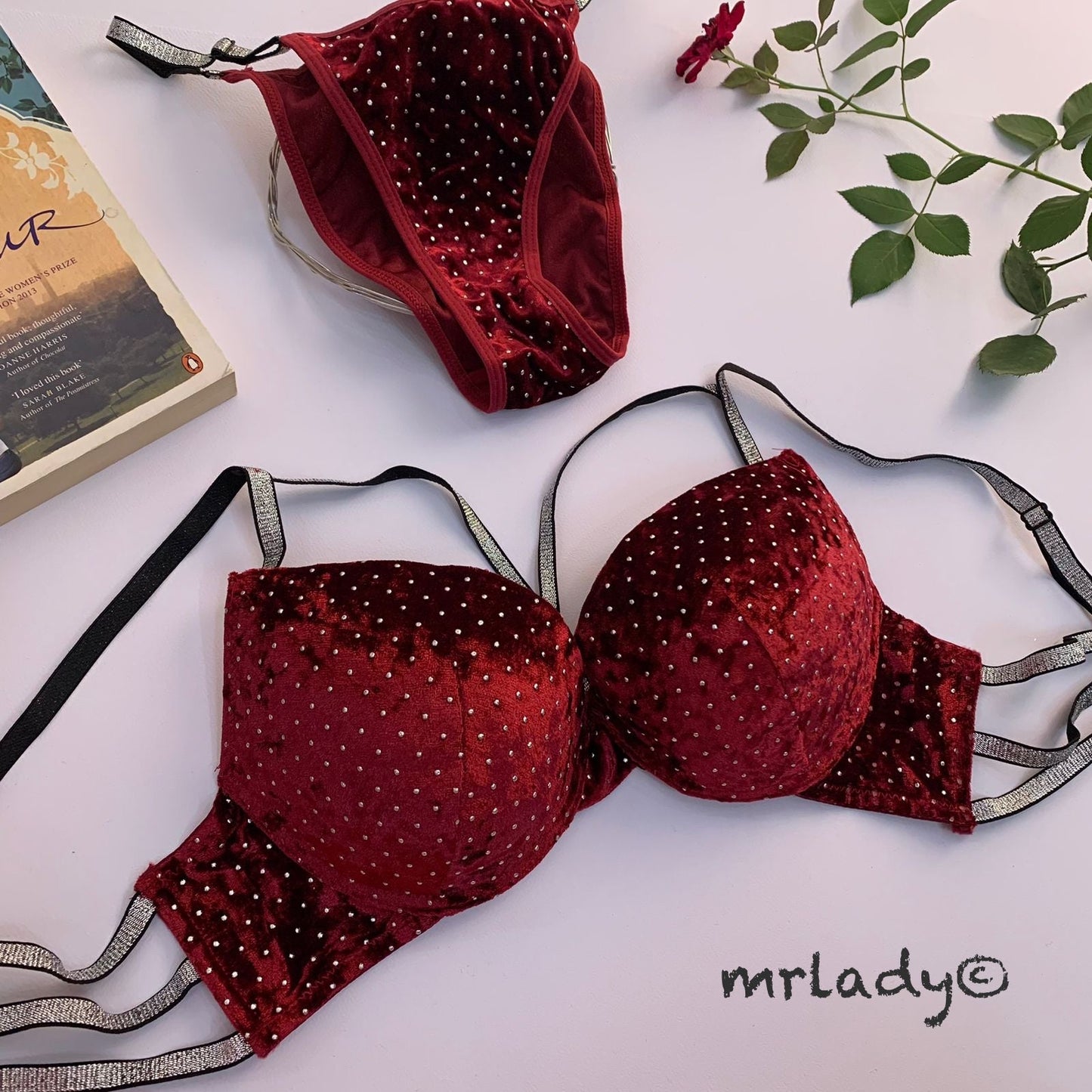 PEARL STONES BRA SET