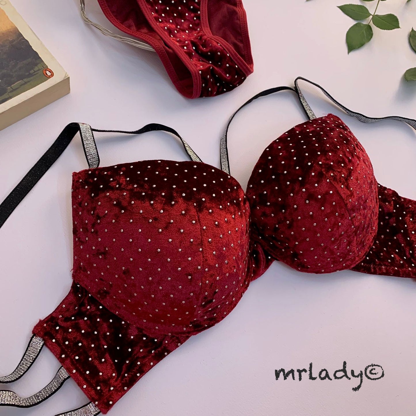 PEARL STONES BRA SET