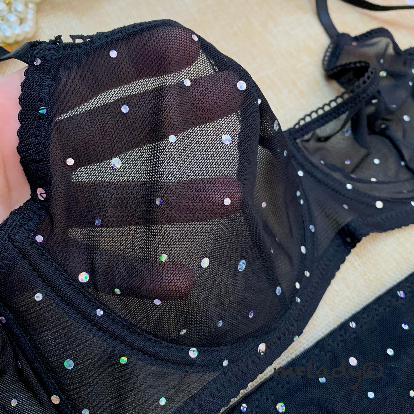 STONES WIRED NET BRA SET