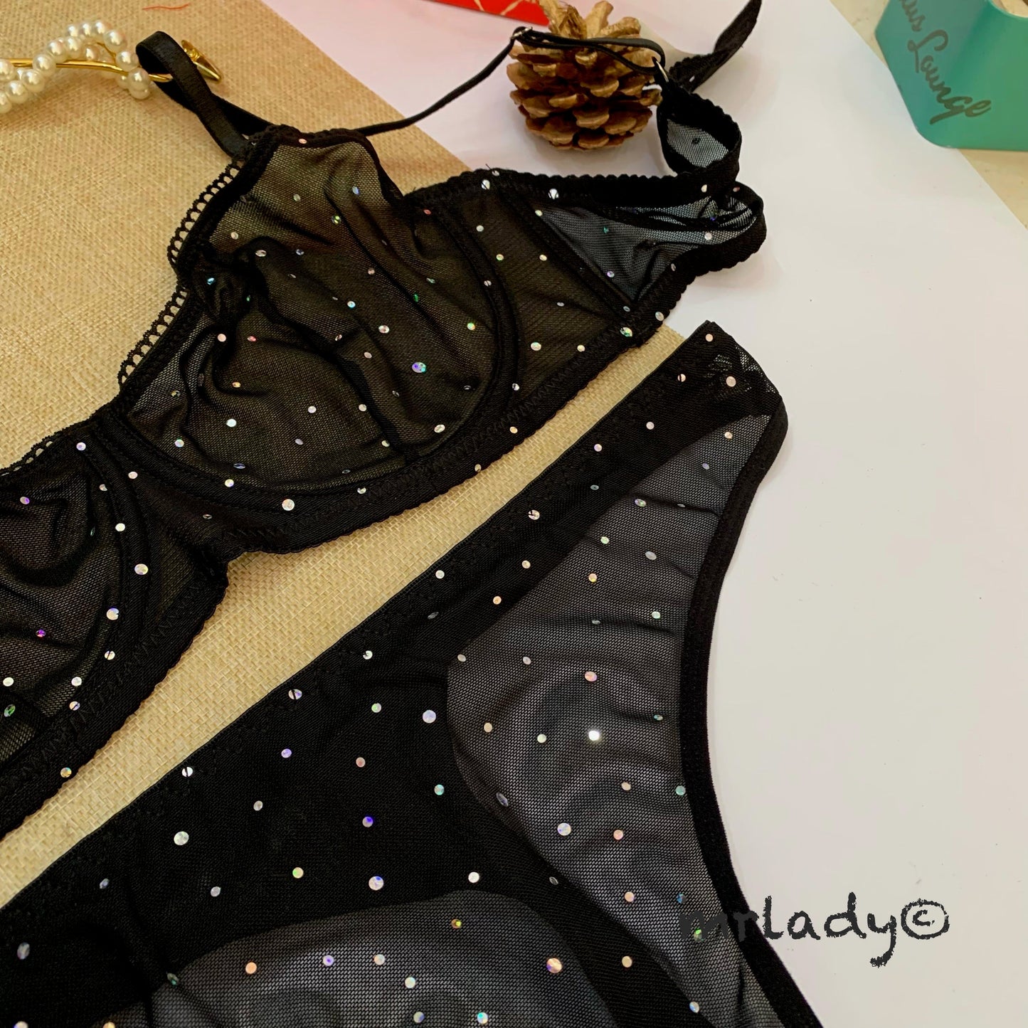 STONES WIRED NET BRA SET